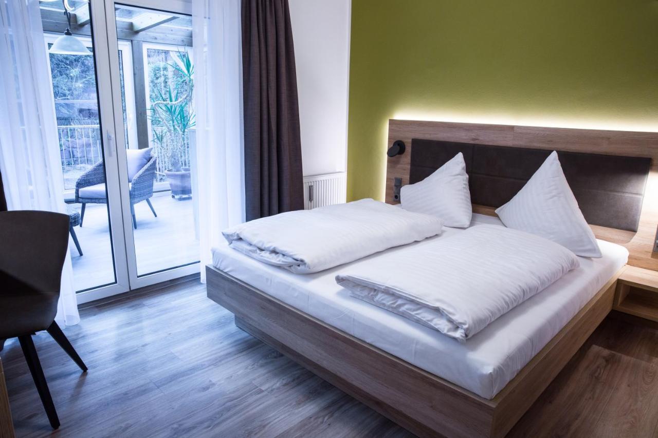 Gaestehaus Hotel Wilms โคโลญ ภายนอก รูปภาพ