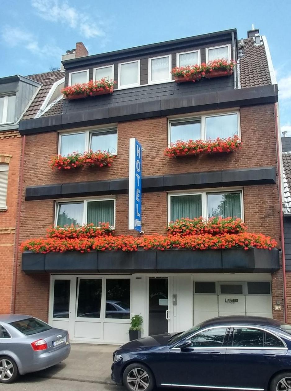 Gaestehaus Hotel Wilms โคโลญ ภายนอก รูปภาพ